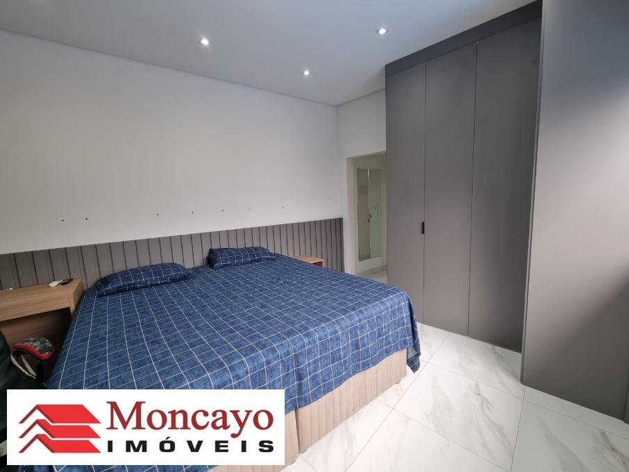 Casa à venda com 3 quartos, 327m² - Foto 4