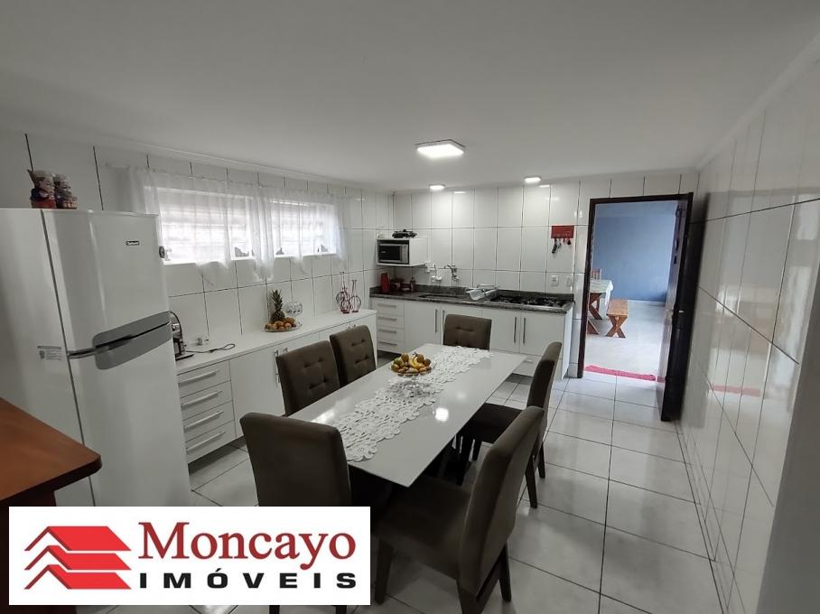 Casa à venda com 3 quartos, 320m² - Foto 5