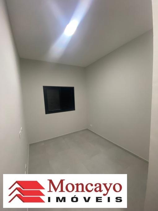 Casa à venda com 2 quartos, 127m² - Foto 4