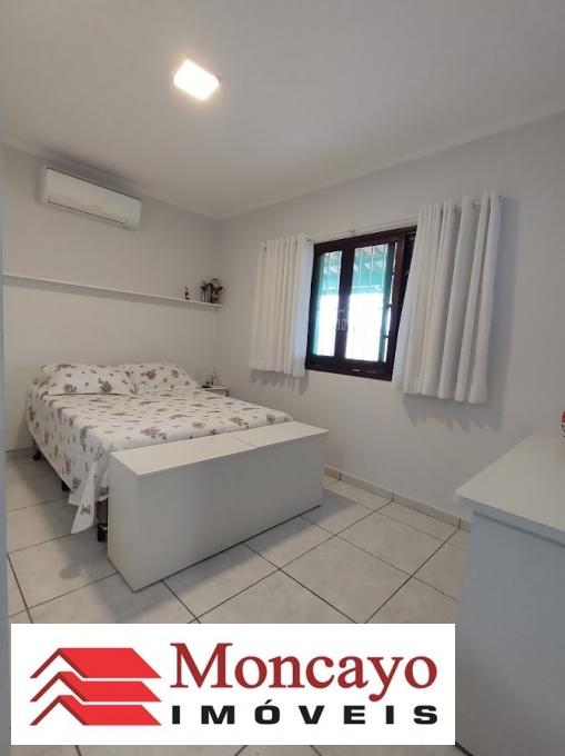 Casa à venda com 3 quartos, 320m² - Foto 11