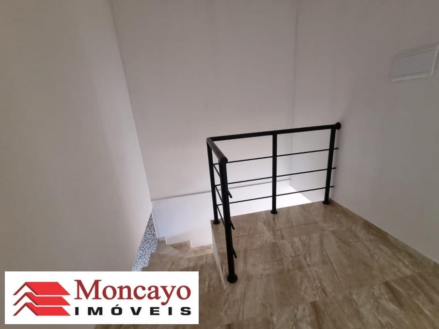 Sobrado à venda com 2 quartos, 150m² - Foto 3