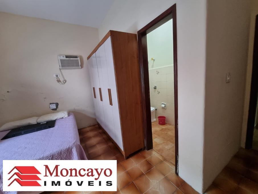 Casa à venda com 4 quartos, 360m² - Foto 26