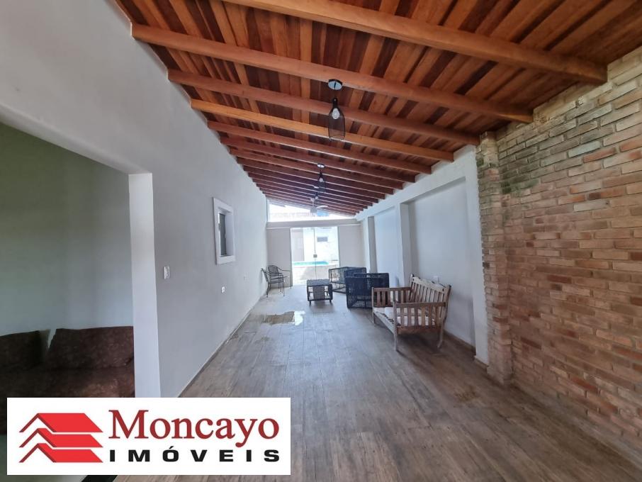 Casa à venda com 3 quartos, 300m² - Foto 18