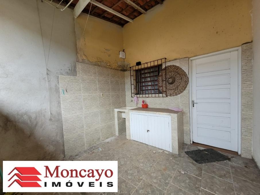 Casa à venda com 3 quartos, 300m² - Foto 7