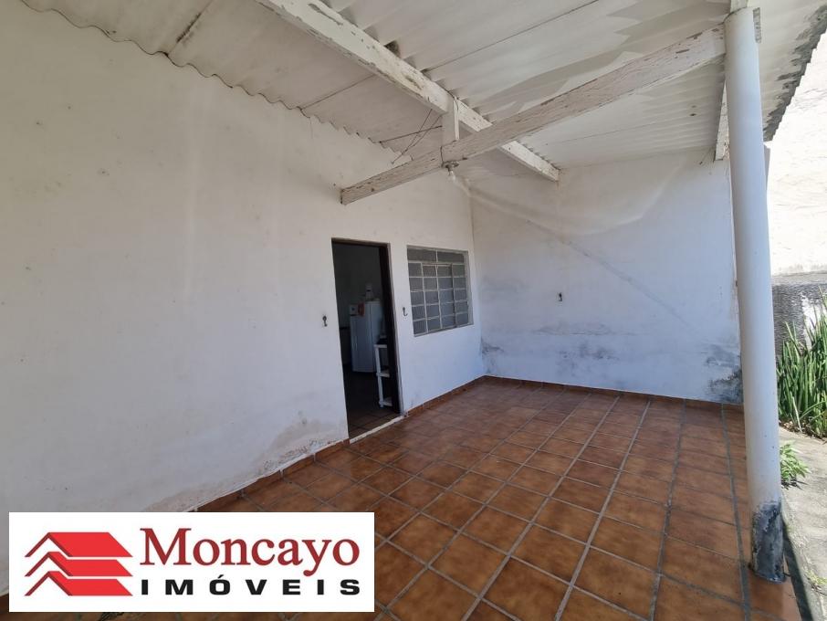 Casa à venda com 2 quartos, 300m² - Foto 15